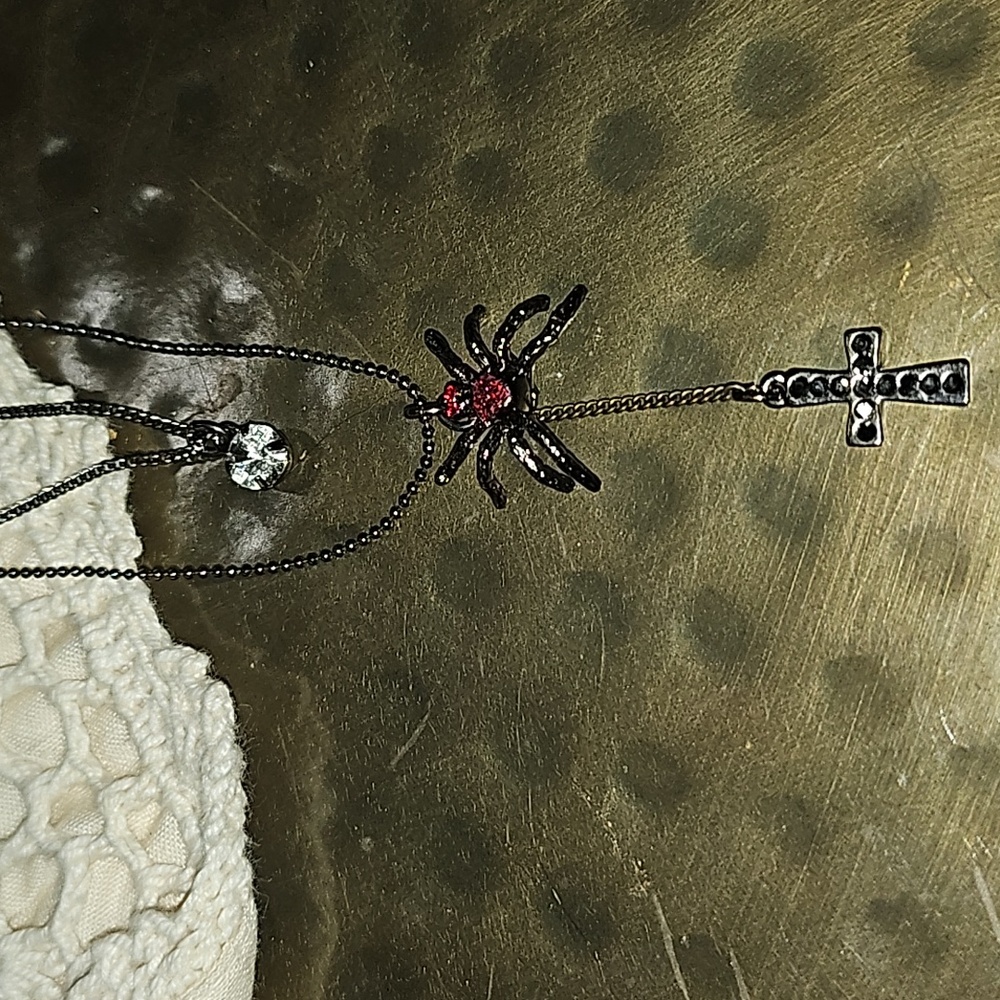 Silver spider #BetseyJohnson Pendant Necklace! Pewter color with cross and rhin - Picture 2 of 7